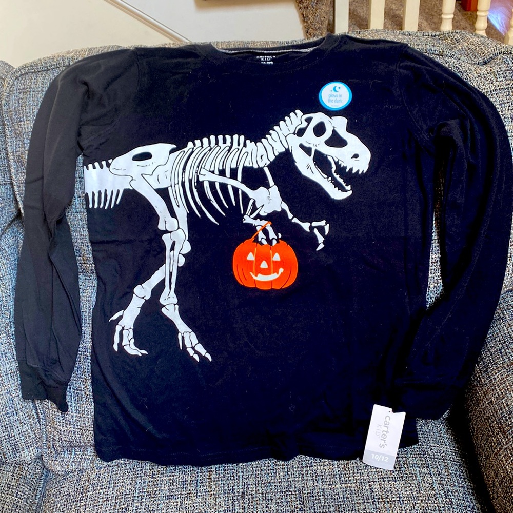 3/$29 - NWT Carter’s Halloween Glow In the Dark T-shirt, Size 10/12